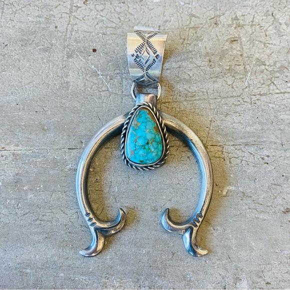 SOLD ♥️ Apache ♥️ Rosella Paxson & Floyd Begay Sterling & Turquoise Pendant - Picture 2 of 10